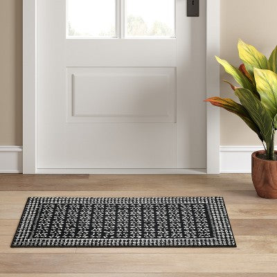  Washable Geometric Border Tufted Rug - Threshold